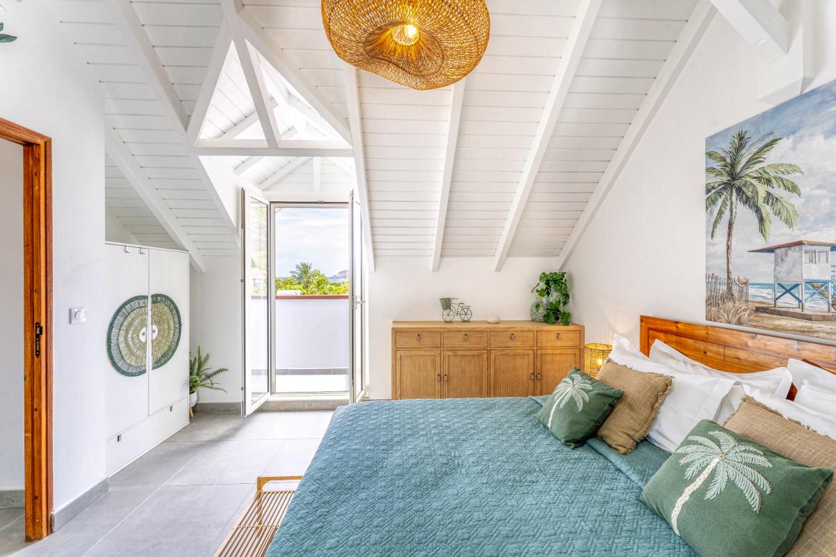 19.A louer villa avec piscine et Terre de haut Les Saintes